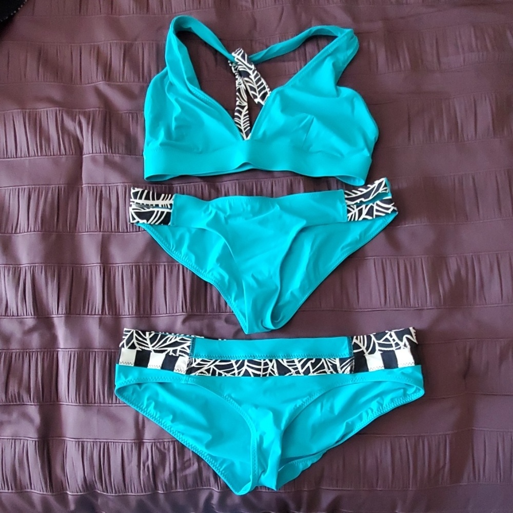 Lululemon shanti surf bikini 8/10